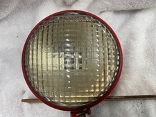 Farol vintage trator 4 1/2” com lente guia caberia na John Deere comprar usado Farol vintage trator 4 1/2” com lente guia caberia na John Deere comprar usado  Enviando para Brazil