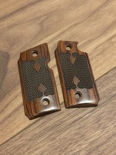 Used grips sig for sale  Redding