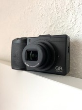 Fotocamera digitale compatta usato  Spedire a Italy