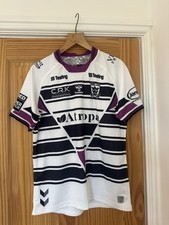 Hull magic weekend for sale  HULL