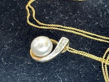 Pearl diamond necklace. for sale  FARNHAM