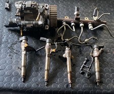 Kit iniettori nissan usato Kit iniettori nissan usato  Massa di Somma