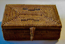 pequena caixa de tecido feita à mão de bambu/rattan com tampa 3" x 5" x 2" comprar usado  Enviando para Brazil