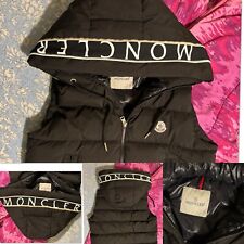 Moncler piumino smanicato usato  Calcinaia
