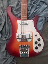 Basso rickenbacker del usato  Roma