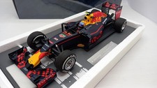 Min117160333 minichamps red usato  Modena