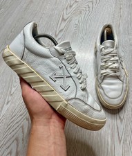 Tênis de couro Off White 2013 branco cano baixo tamanho 43 comprar usado Tênis de couro Off White 2013 branco cano baixo tamanho 43 comprar usado  Enviando para Brazil