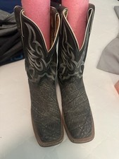 11b justin men for sale  San Angelo