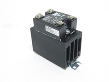 241045 Novo-Sem Caixa; Carlo Gavazzi RD0605-D SSR com Dissipador de Calor; 5A; 60V Ctrl-V 3-32DC, usado comprar usado  Enviando para Brazil