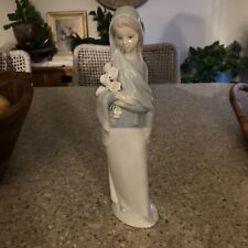 Lladro figurine girl for sale Lladro figurine girl for sale  Palmer