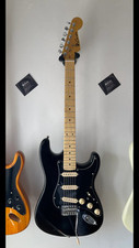 Chitarra elettrica carlo usato  Viterbo