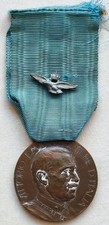 Medaglia vittorio emanuele usato  Roma
