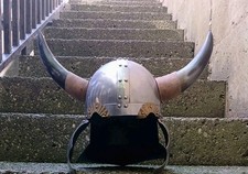 Elmo vikingo vintage usato  Vicenza
