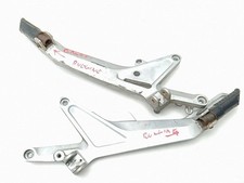 Coppia pedane footpegs usato  Italia