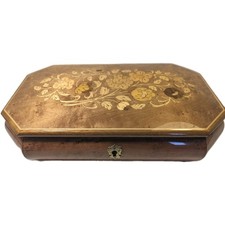 Large sorrento marquetry for sale Large sorrento marquetry for sale  CHICHESTER