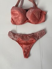 Soutien gorge plunge d'occasion Soutien gorge plunge d'occasion  Antony