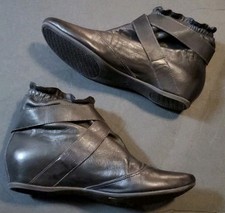 Botas de tornozelo femininas Arezzo tamanho 9 couro preto elástico feito no Brasil  comprar usado  Enviando para Brazil