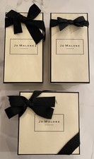 Lote (3) Apenas Caixa Vazia Jo Malone (2) 6,5” X 3,5” X 2,5” (1) 5,25” X 5,25” X 2,5”, usado comprar usado Lote (3) Apenas Caixa Vazia Jo Malone (2) 6,5” X 3,5” X 2,5” (1) 5,25” X 5,25” X 2,5”, usado comprar usado  Enviando para Brazil