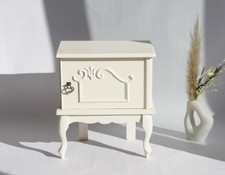 Usado, Mesa de cabeceira vintage Queen Ann madeira off white, chique gasto comprar usado  Enviando para Brazil