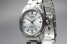 Exc seiko kinetic d'occasion  Expédié en Belgium