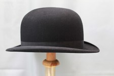 Chapeau melon anglais d'occasion  Cosne-Cours-sur-Loire