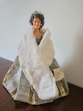 Peggy nisbet queen for sale  LONDON