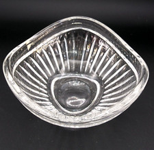 Tigela de nozes Mikasa CIMARRON triangular cristal bugiganga 5 3/4 polegadas Alemanha comprar usado  Enviando para Brazil