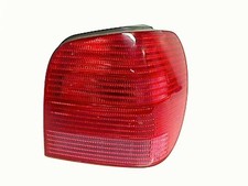 Feu arrière droit d'occasion Feu arrière droit d'occasion  Chambray-lès-Tours