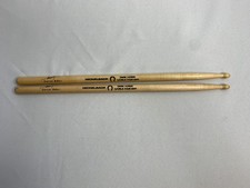 Baquetas assinadas Nickelback 2009 World Tour edição limitada Dark Horse, usado comprar usado  Enviando para Brazil