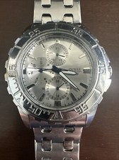 Relógio cronógrafo masculino Guess mostrador prateado prata aço inoxidável quartzo U11598G1 comprar usado  Enviando para Brazil
