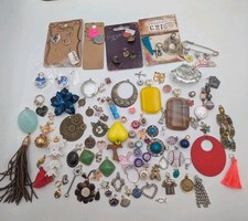 105 assorted pendants for sale  Hagerstown