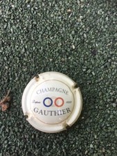 Capsule champagne gauthier d'occasion  Rouxmesnil-Bouteilles