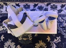Oculus quest headset for sale  FLEET