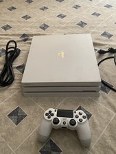 Console Sony PlayStation 4 Pro 1TB branco glaciar com controle e cabos comprar usado  Enviando para Brazil