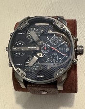 Usado, Relógio masculino Diesel DZ7314 Mr.Daddy 2.0 azul marinho mostrador quádruplo couro marrom comprar usado  Enviando para Brazil
