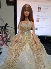 Boneca Barbie RARA ** Barbie Golden Allure sem caixa** comprar usado Boneca Barbie RARA ** Barbie Golden Allure sem caixa** comprar usado  Enviando para Brazil