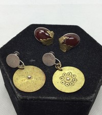 Lote de 2 brincos de prata esterlina com parafuso traseiro e de cobre comprar usado Lote de 2 brincos de prata esterlina com parafuso traseiro e de cobre comprar usado  Enviando para Brazil