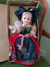 Jolie poupée folklorique d'occasion  Saint-Paul-de-Fenouillet