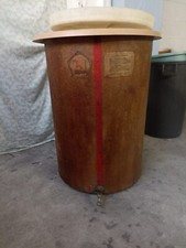 Vetroresina per vino usato  Roma