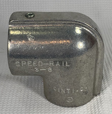 Usado, Conector de cotovelo Speed-Rail encaixe de tubulação de alumínio 90° 2" ID – Nova caixa aberta comprar usado Usado, Conector de cotovelo Speed-Rail encaixe de tubulação de alumínio 90° 2" ID – Nova caixa aberta comprar usado  Enviando para Brazil