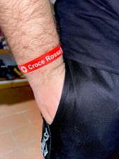 Braccialetto silicone croce usato  Firenze