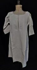 Chemise nuit liquette d'occasion  Monts-sur-Guesnes