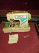 Giocattolo macchina cucire usato Giocattolo macchina cucire usato  Italia