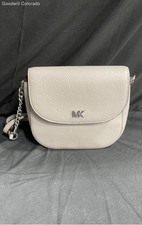 Bolsa de ombro Michael Kors cinza, usado comprar usado  Enviando para Brazil