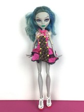 Monster high doll d'occasion  Clermont-Ferrand-
