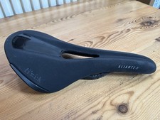 Sella bici carbonio usato  Spedire a Italy