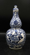 chinese porcelain vase white blue for sale  LEEDS