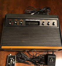 Console ATARI 2600 grão de madeira 6 interruptores -- NÃO funciona APENAS para peças comprar usado  Enviando para Brazil