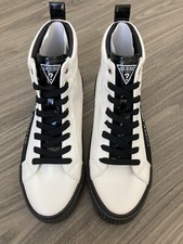 New guess men for sale  Leland