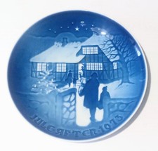 Piatto natale 1973 usato  Chieri